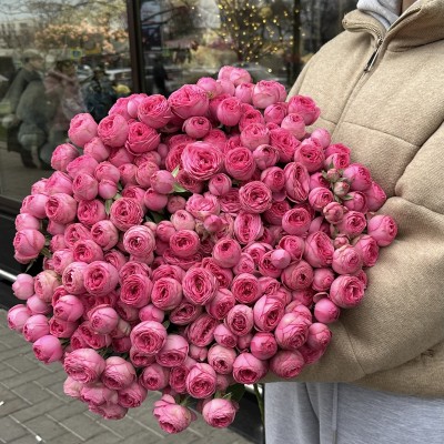 Кустовая Пионовидная роза (Жизель)